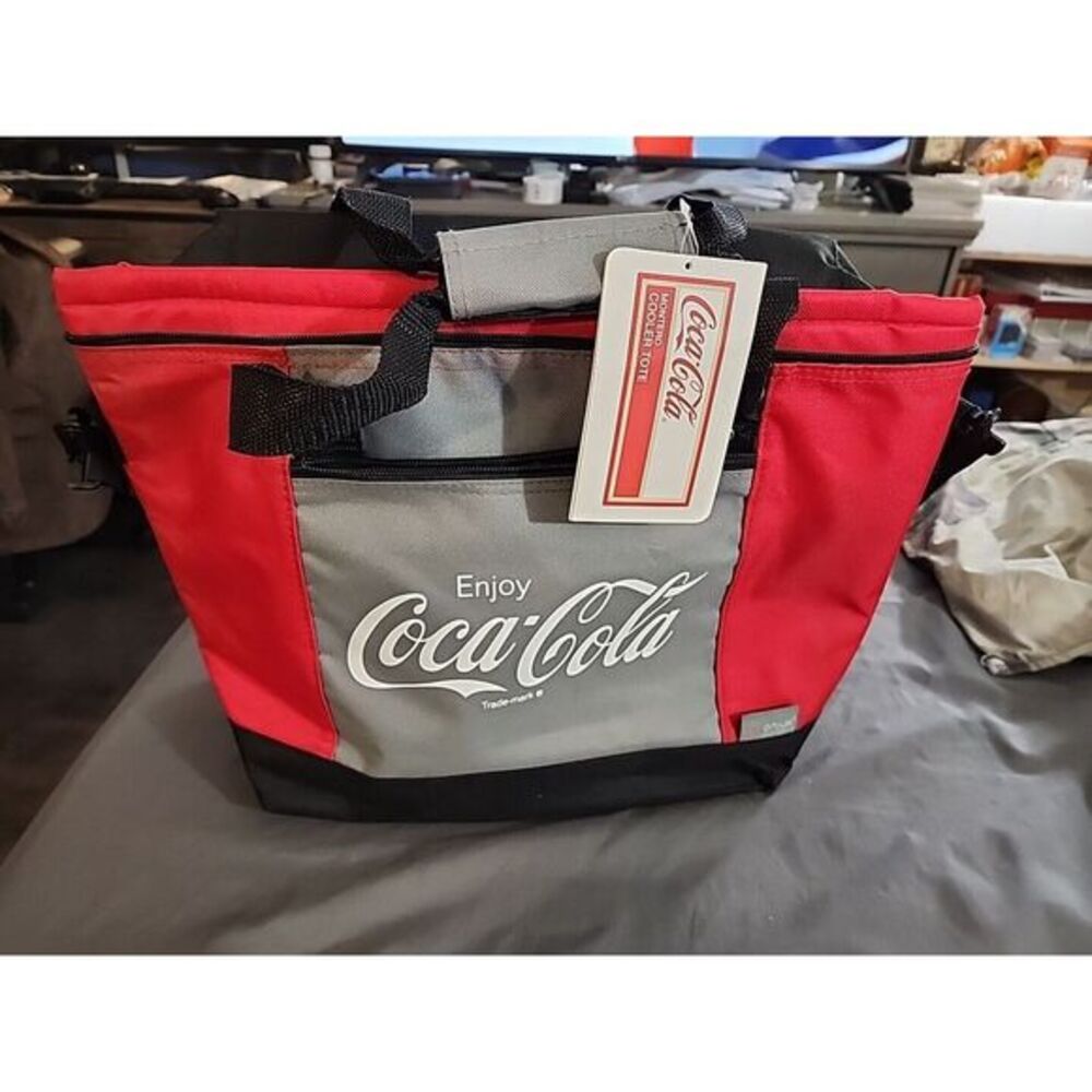 NEW WITH TAGS Coca-Cola Large Red Topanga Insulated Cooler Tote Oniva